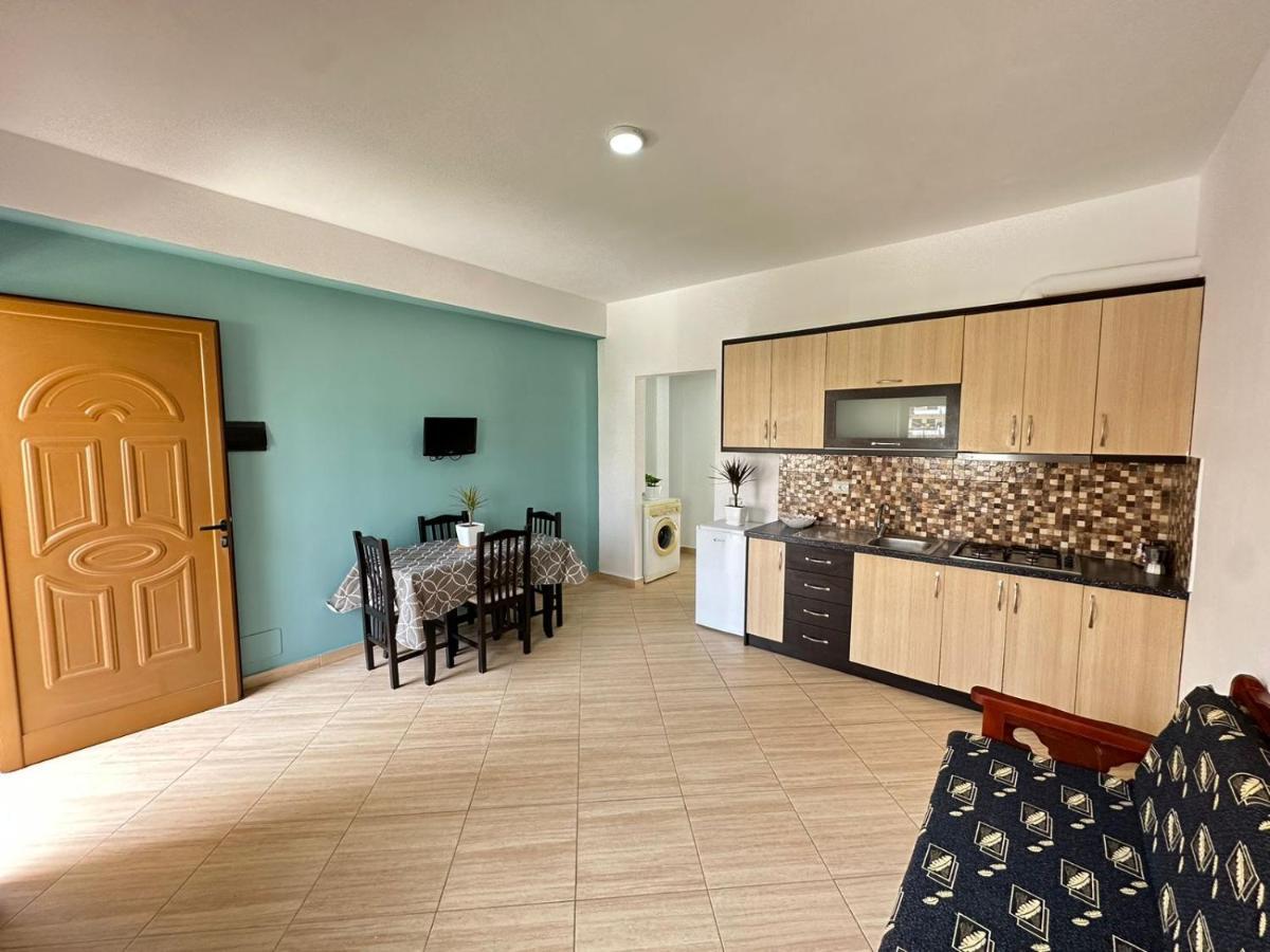 Vlora Villa With Private Parking Eksteriør bilde